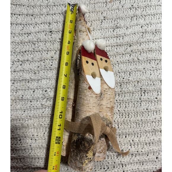 Folk Art 3 Santa Claus Faces Hand Painted On Logs Bow Wrapped 14 in Tall Rustic - Picture 4 of 8
